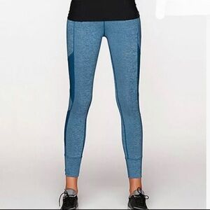 Lorna Jane Storm Excel Core Ankle Bitter Leggings in Hurricane Mari Blue